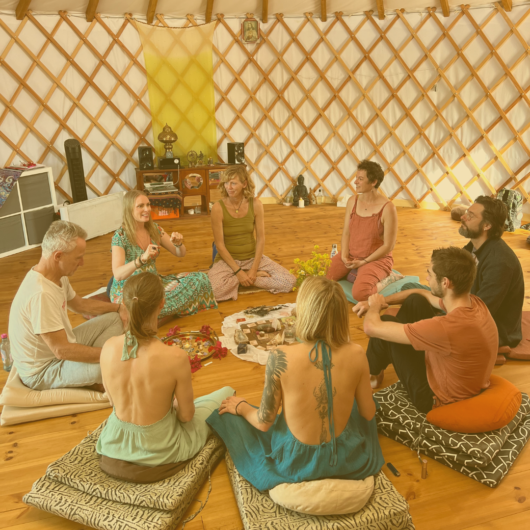 Conexão Sagrada: Retiro Essencial de Tantra - 27 a 30 de março de 2025